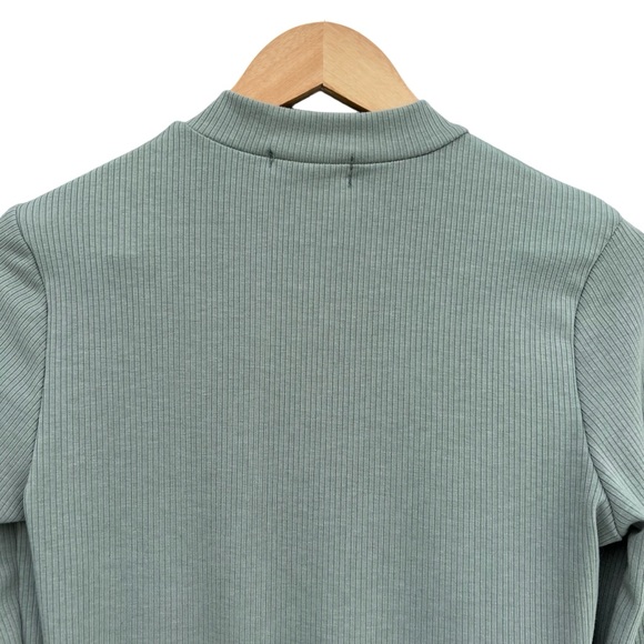 Altar’d State | Mock Neck Bodysuit | L - Picture 5 of 11